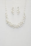 Leaf Pattern Pearl Crystal Necklace